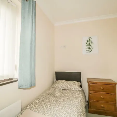 Croft House * פנרית'